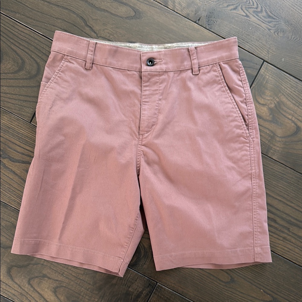 Nike Men’s 9 in golf shorts size M like new